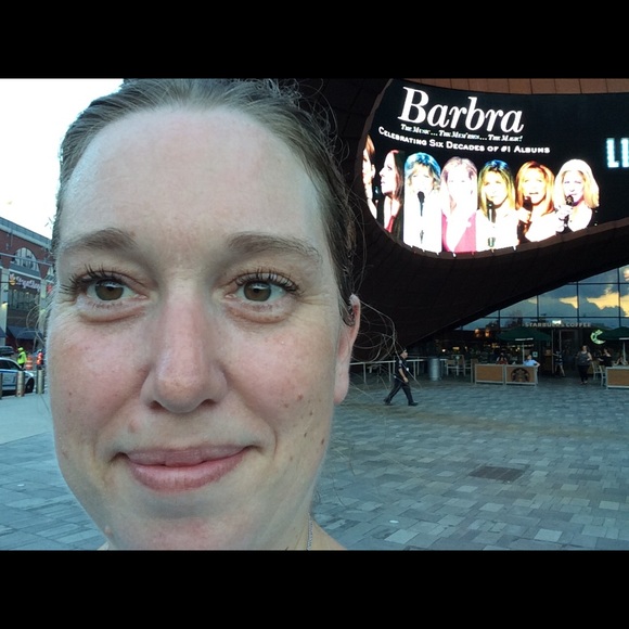 Meet your Posher, Sarah - Picture 1 of 5